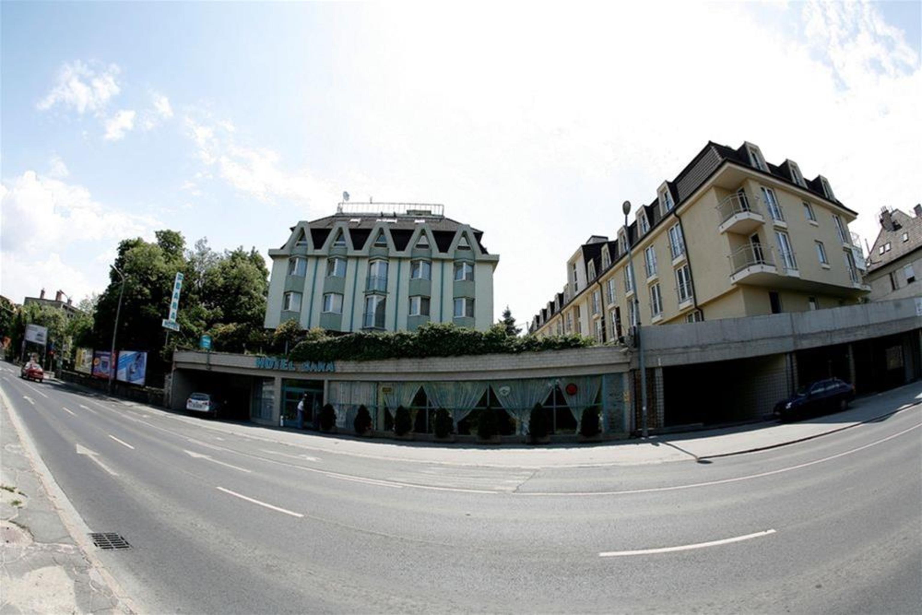 Hotel Bara Junior Budapest Extérieur photo